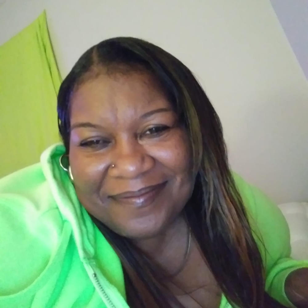 Meet your Posher, Brenda